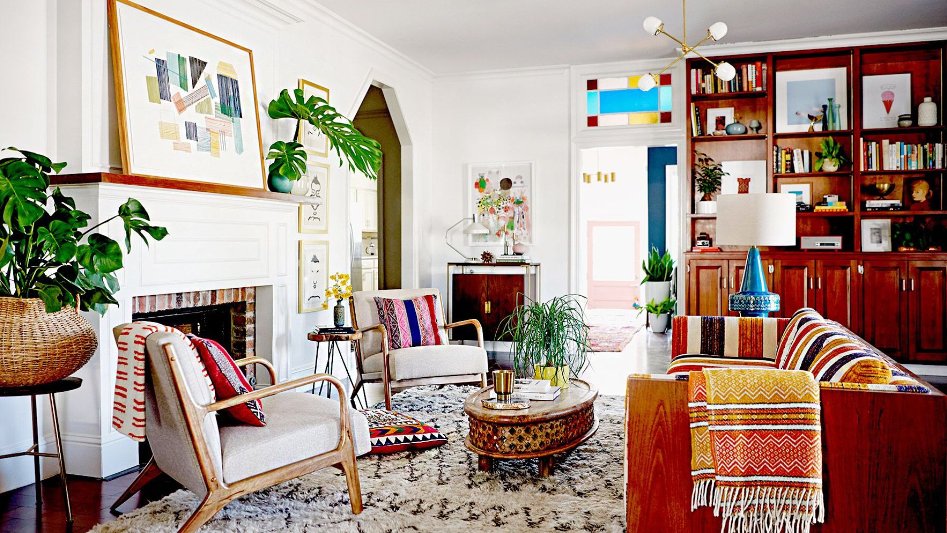 Creative Interiors Use Decorations Pieces