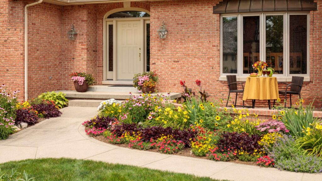 How to Decorate Your Porch with Potted Plants