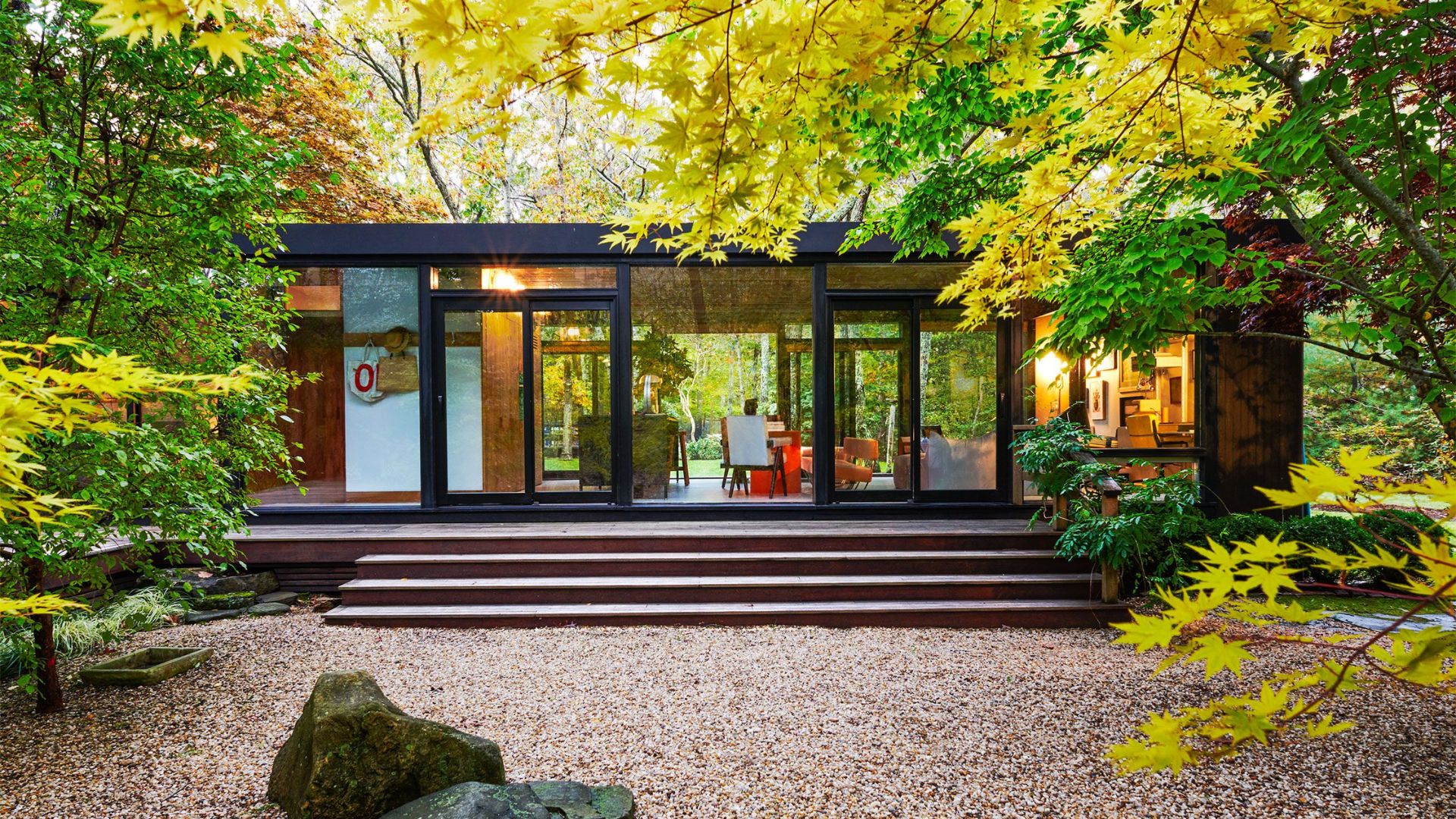 Modern Homes Improved By Decorations