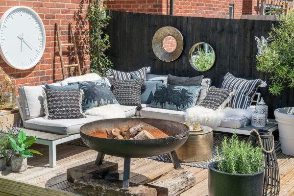 Outdoor Spaces Brightened With Decorations