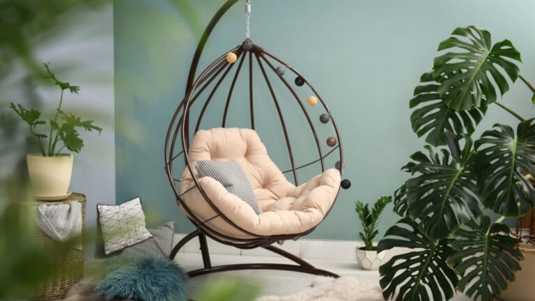 Stylish planters for home interiors